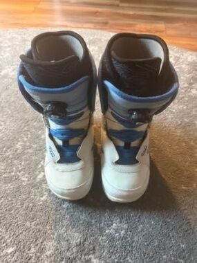 Vans Snowboard BOA Boots - Size 5 Women’s